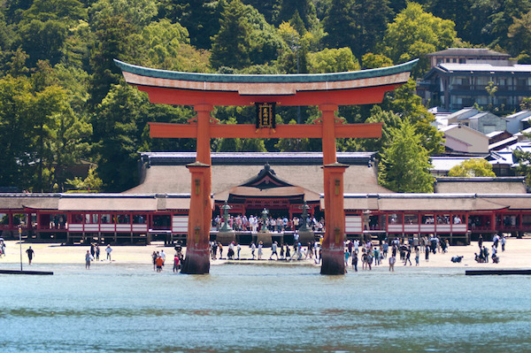 広島